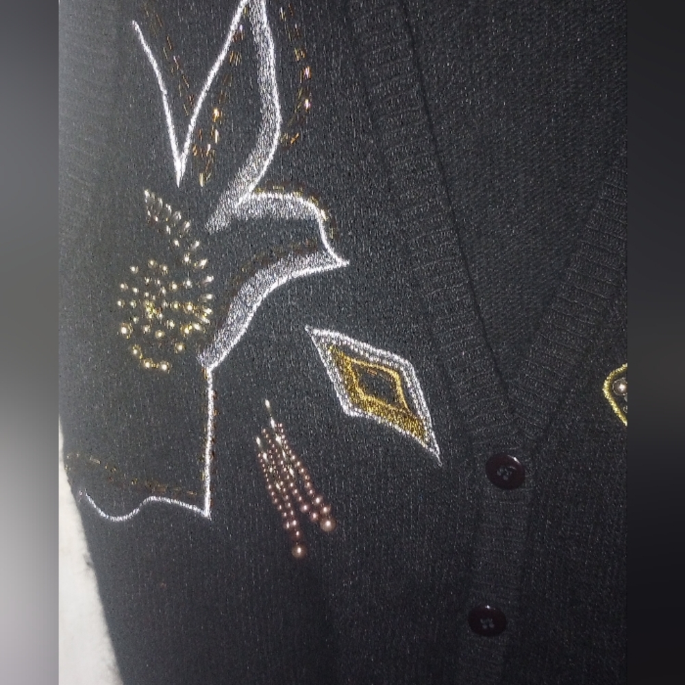 Ib Fission Hong Kong Made Knit In China Black Vest with Gold Silver Embroidery - Picture 5 of 9